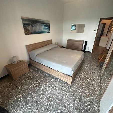 Metro C - Centocelle Ampio Appartamento Con Tre Camere Da Letto روما المظهر الخارجي الصورة